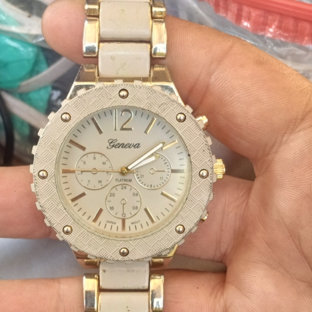 This watch needs a battery